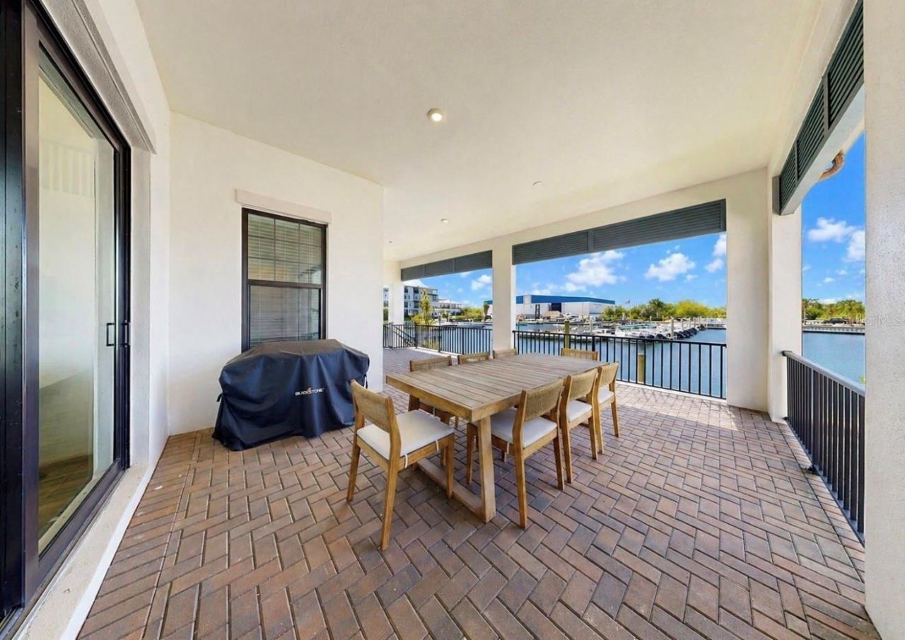 3016 Christophers Watch Lane, Ruskin, FL 33570 Photo