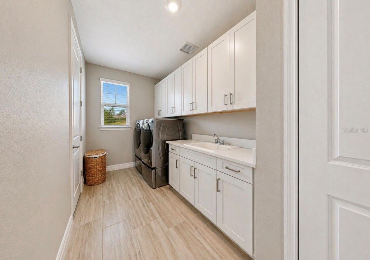 3016 Christophers Watch Lane, Ruskin, FL 33570 Photo
