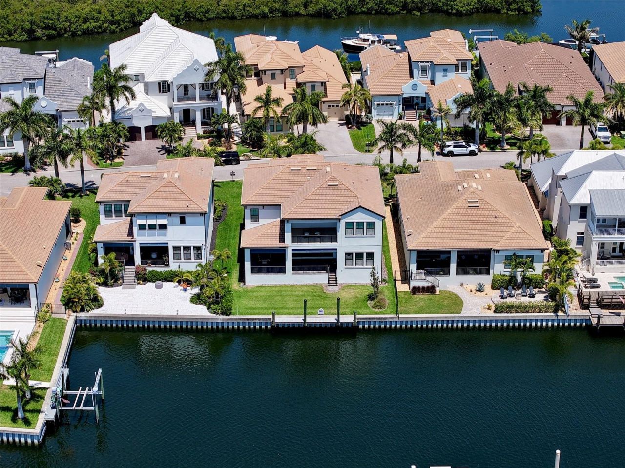 3016 Christophers Watch Lane, Ruskin, FL 33570 Photo