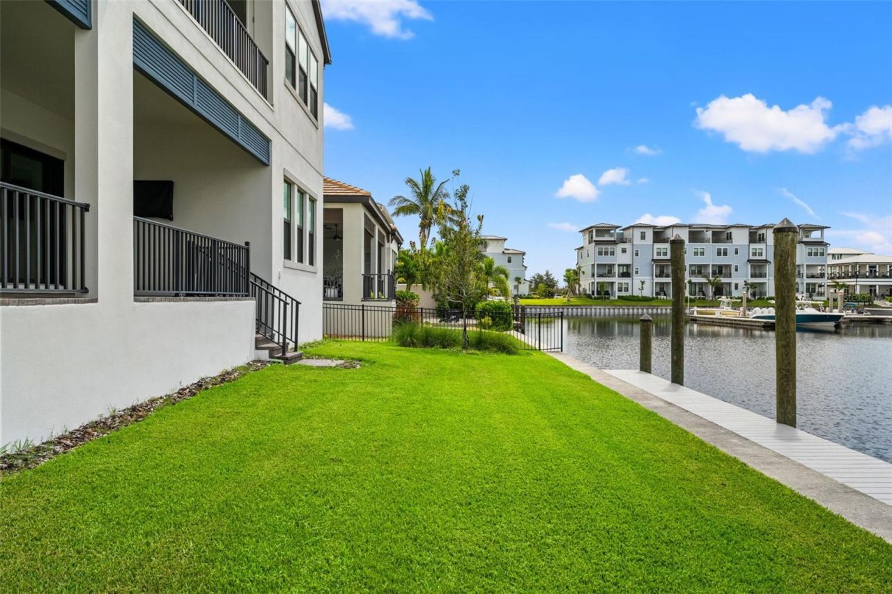 3016 Christophers Watch Lane, Ruskin, FL 33570 Photo