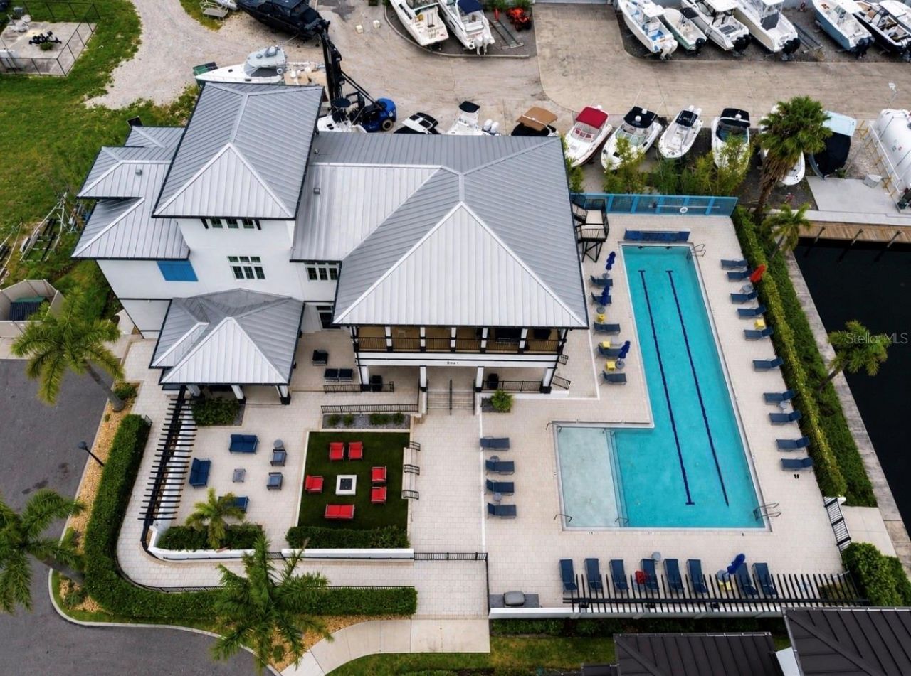 3016 Christophers Watch Lane, Ruskin, FL 33570 Photo