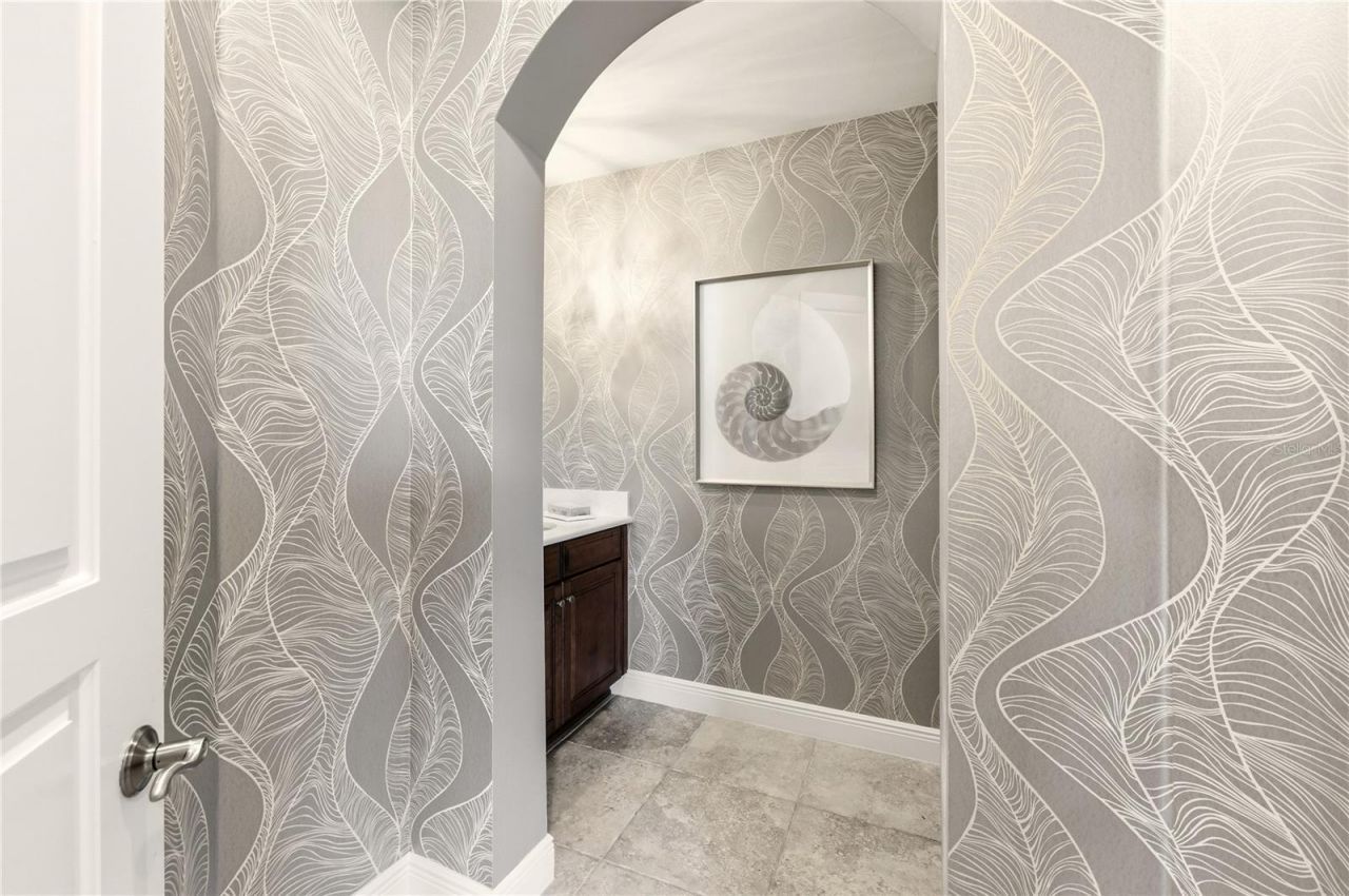 2555 Marquesa Royale Lane, Unit PH 302, Naples, FL 34109 Photo