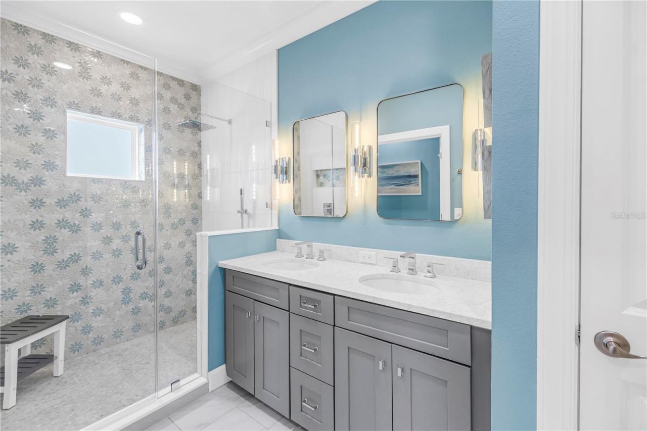 6149 Anchorage Way S, Saint Petersburg, FL 33712 Photo
