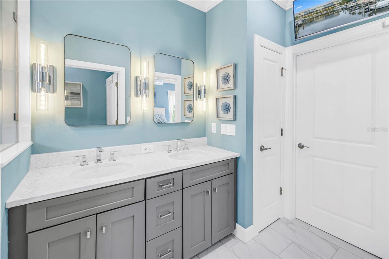 6149 Anchorage Way S, Saint Petersburg, FL 33712 Photo