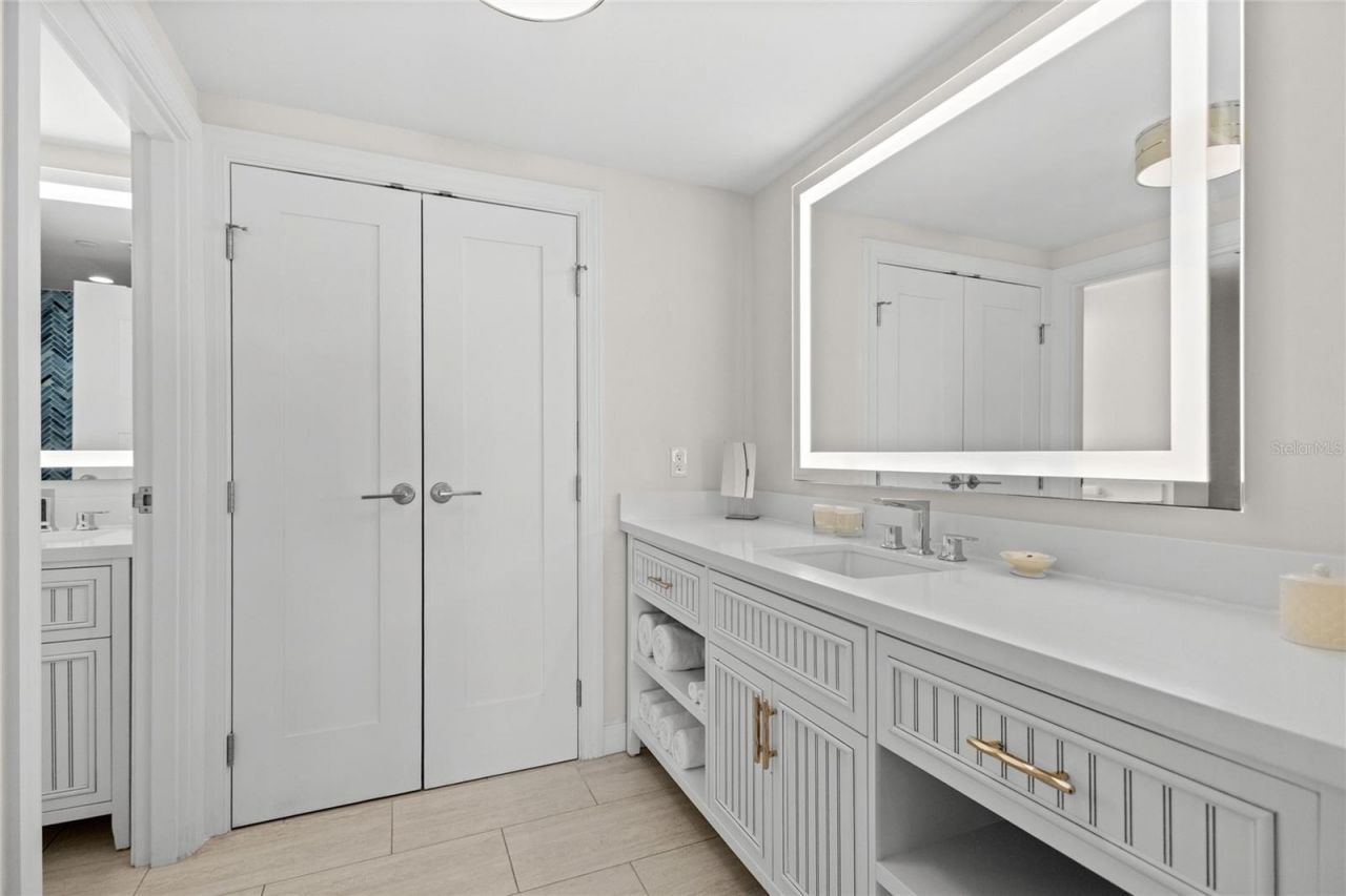250 Sands Point Road, Unit 5106, Longboat Key, FL 34228 Photo