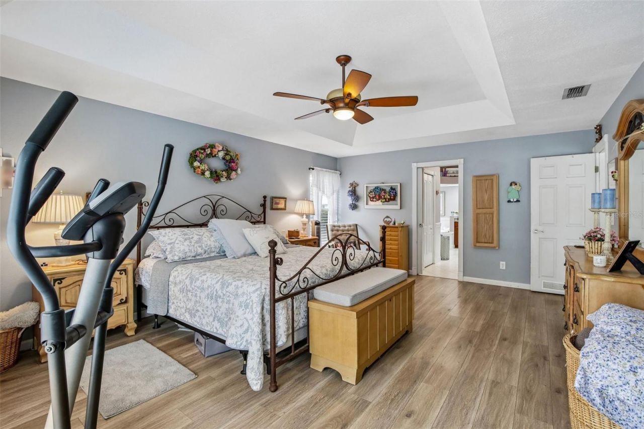 213 N Brockfield Drive, Sun City Center, FL 33573 Photo