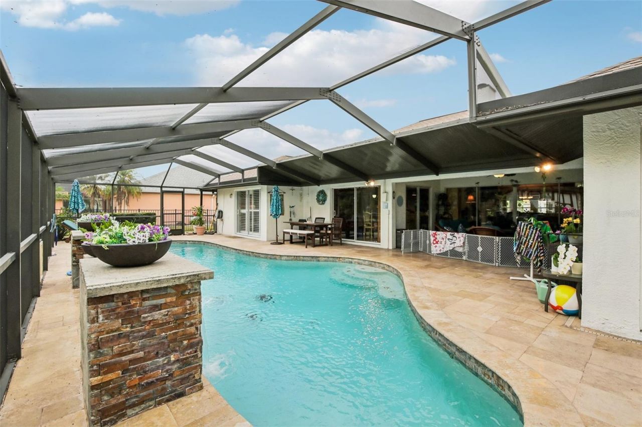213 N Brockfield Drive, Sun City Center, FL 33573 Photo