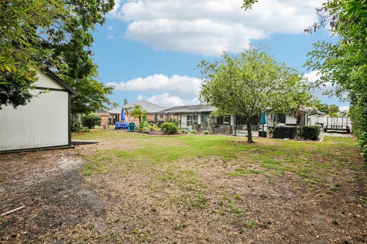213 N Brockfield Drive, Sun City Center, FL 33573 Photo