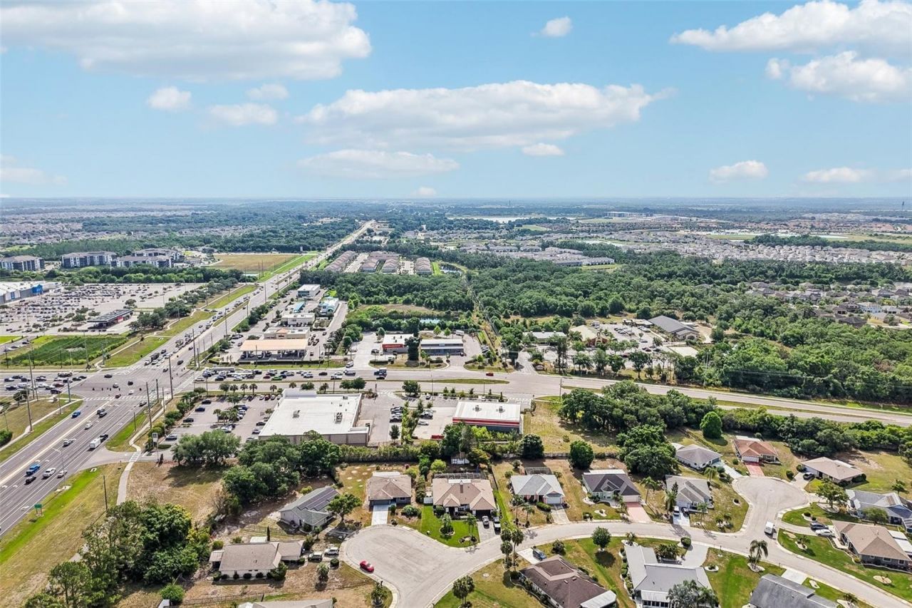 213 N Brockfield Drive, Sun City Center, FL 33573 Photo