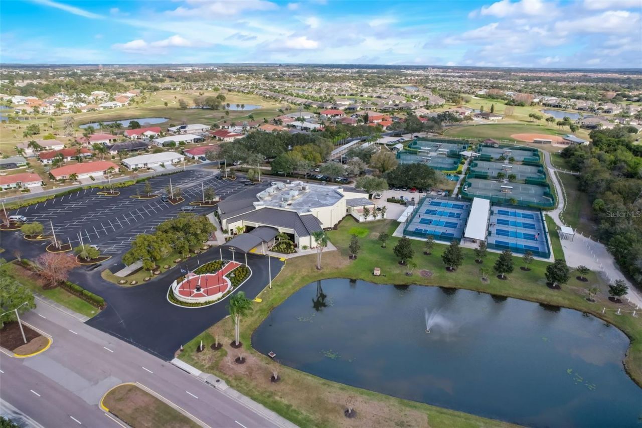 213 N Brockfield Drive, Sun City Center, FL 33573 Photo