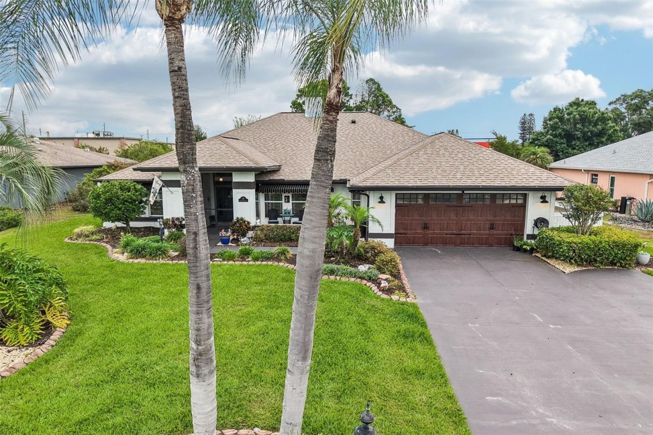 213 N Brockfield Drive, Sun City Center, FL 33573 Photo