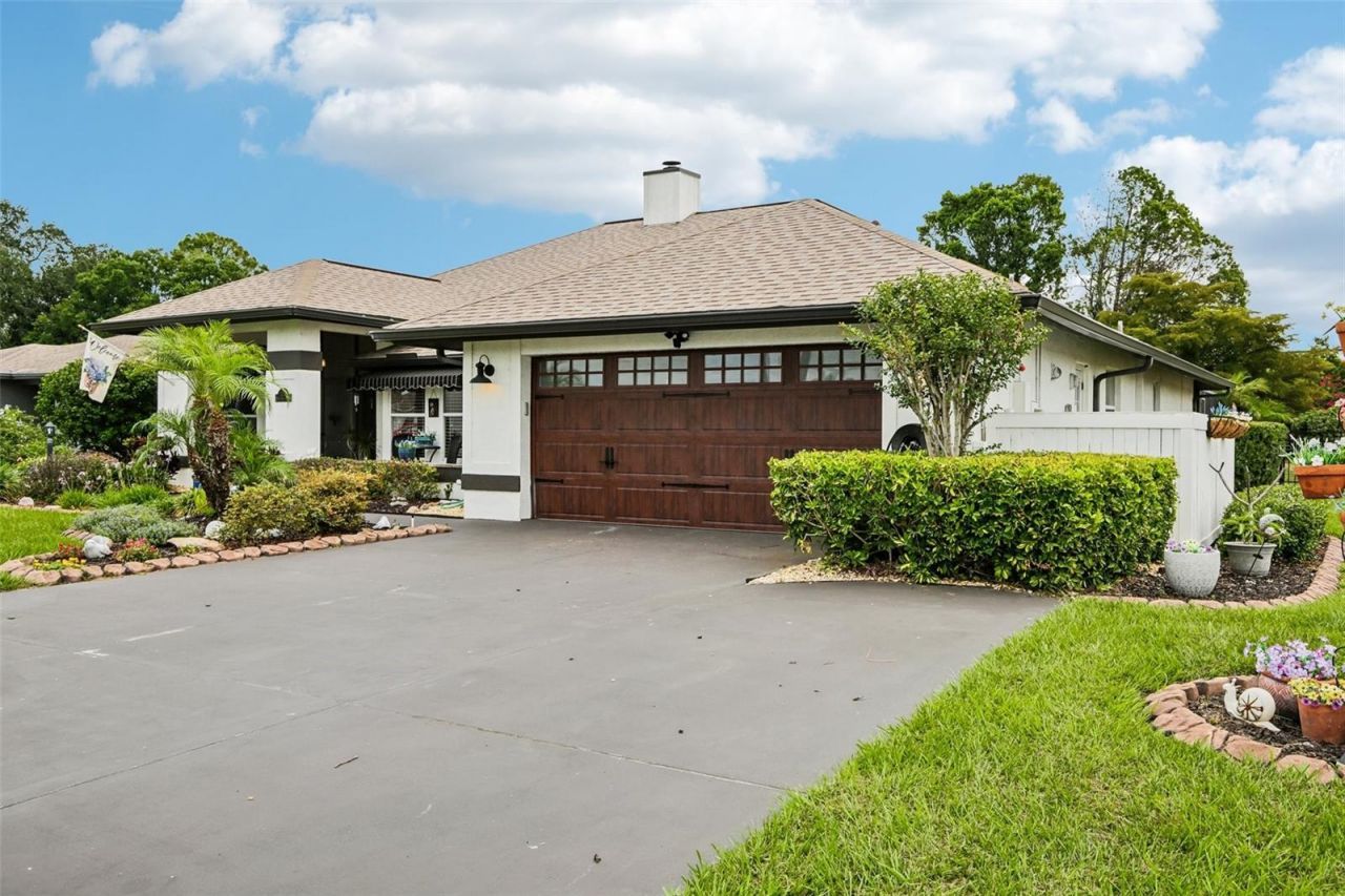 213 N Brockfield Drive, Sun City Center, FL 33573 Photo