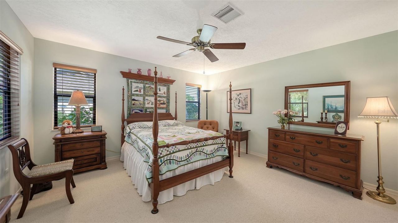 4310 74th Avenue E, Sarasota, FL 34243 Photo