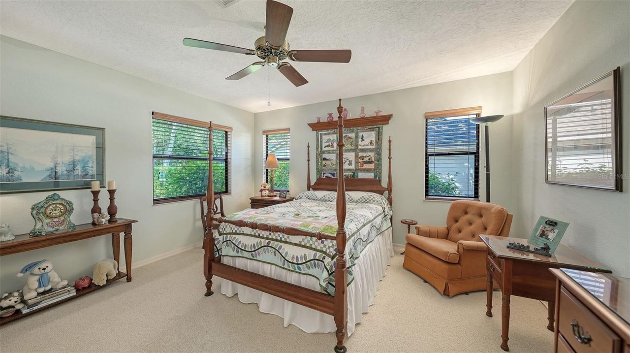 4310 74th Avenue E, Sarasota, FL 34243 Photo