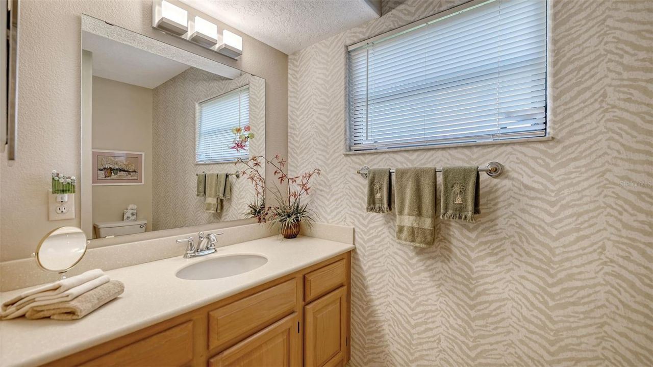 4310 74th Avenue E, Sarasota, FL 34243 Photo