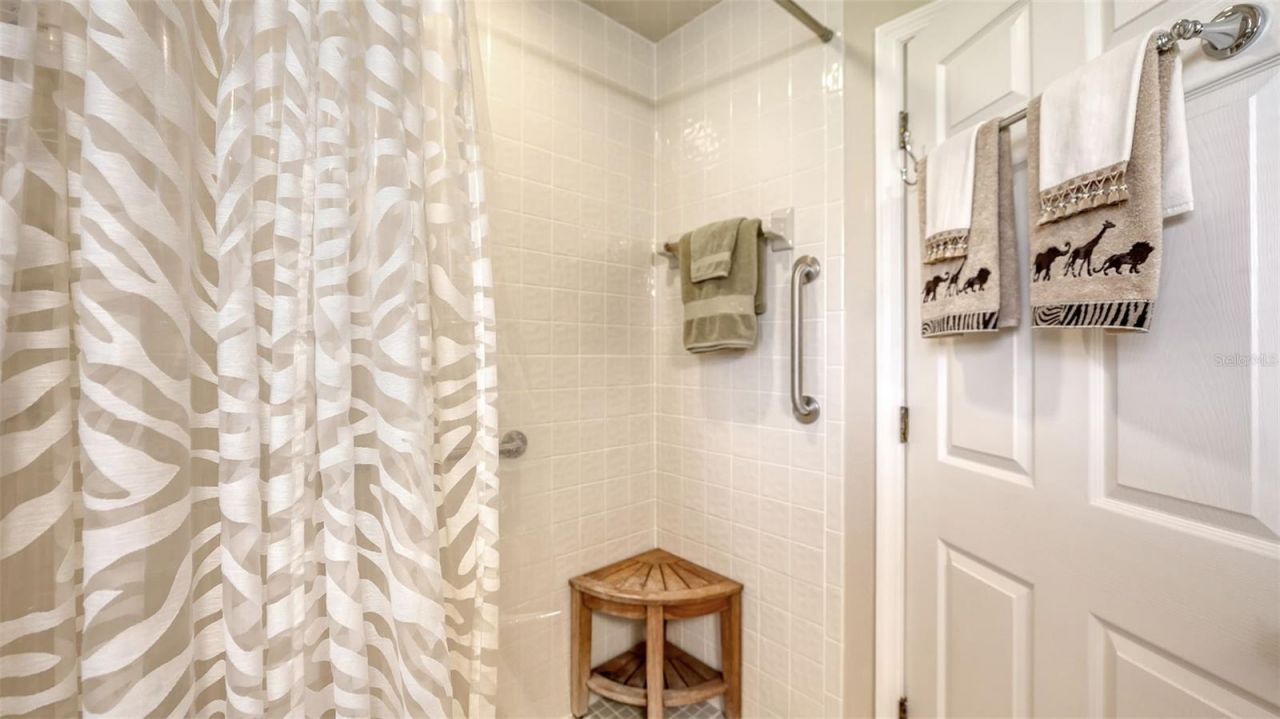 4310 74th Avenue E, Sarasota, FL 34243 Photo