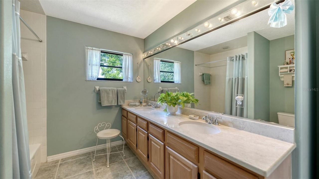 4310 74th Avenue E, Sarasota, FL 34243 Photo