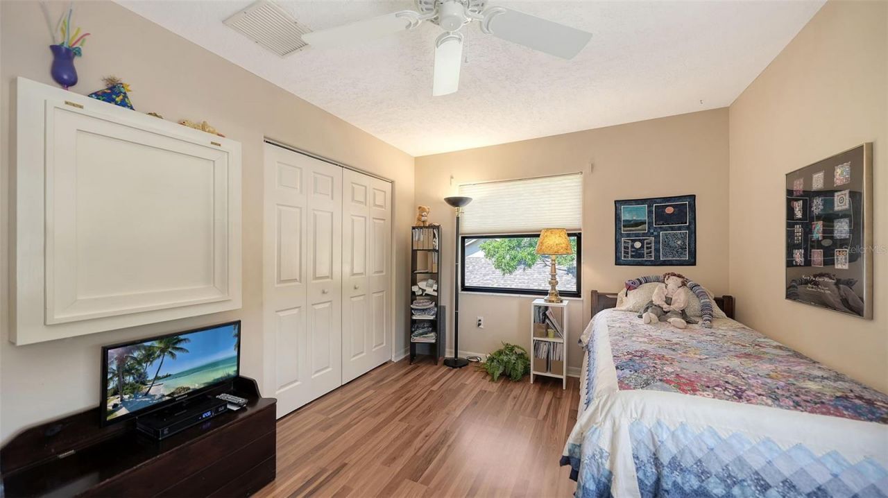 4310 74th Avenue E, Sarasota, FL 34243 Photo