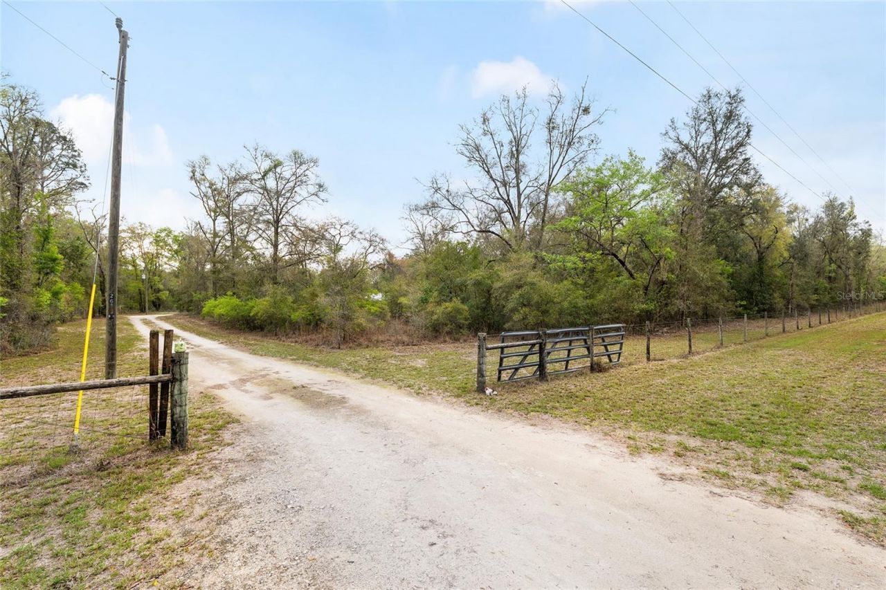 2610 NE 80th Avenue, High Springs, FL 32643 Photo