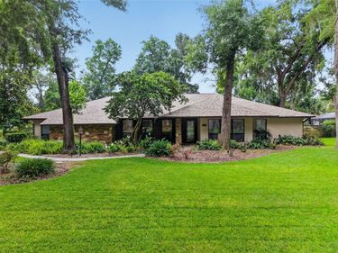 4141 LAKE FOREST STREET, MOUNT DORA, FL 32757