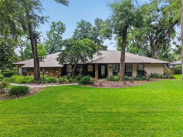 4141 LAKE FOREST STREET, MOUNT DORA, FL 32757