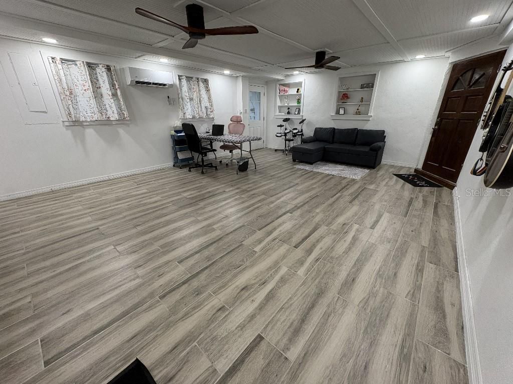 1549 Delaware Avenue Ne, Saint Petersburg, FL 33703 Photo