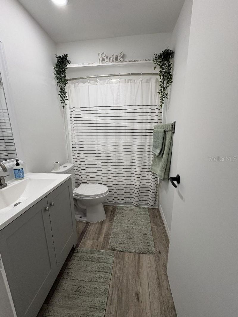 1549 Delaware Avenue Ne, Saint Petersburg, FL 33703 Photo
