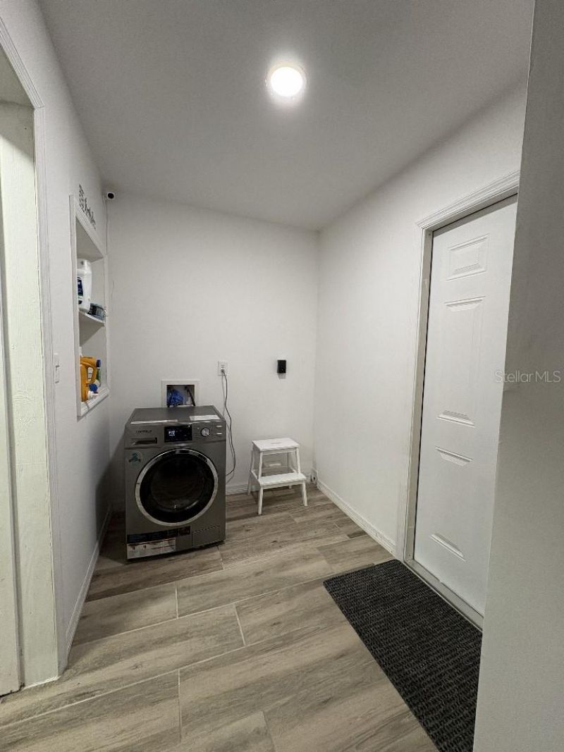1549 Delaware Avenue Ne, Saint Petersburg, FL 33703 Photo