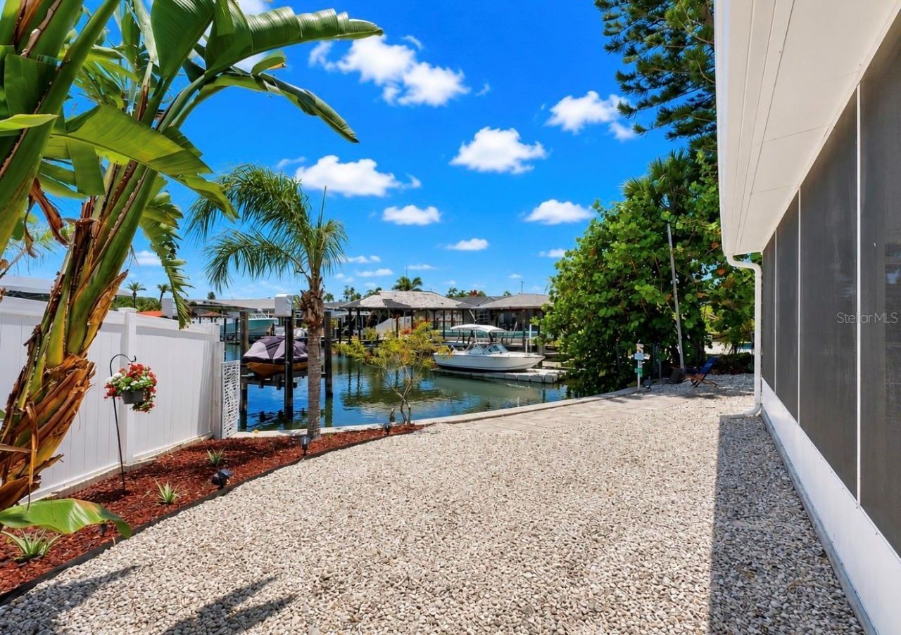 6513 Abaco Drive, Apollo Beach, FL 33572 Photo