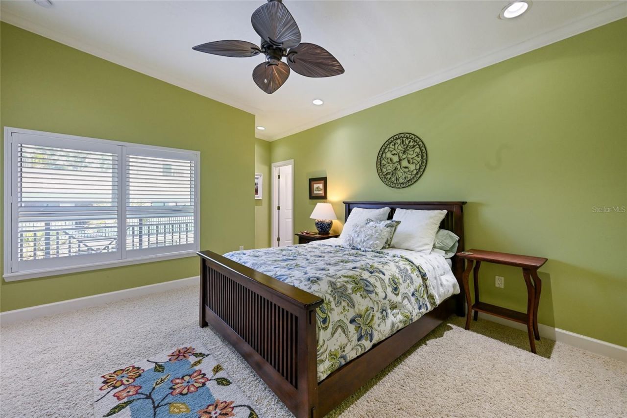 109 6th Street N, Unit A, Bradenton Beach, FL 34217 Photo