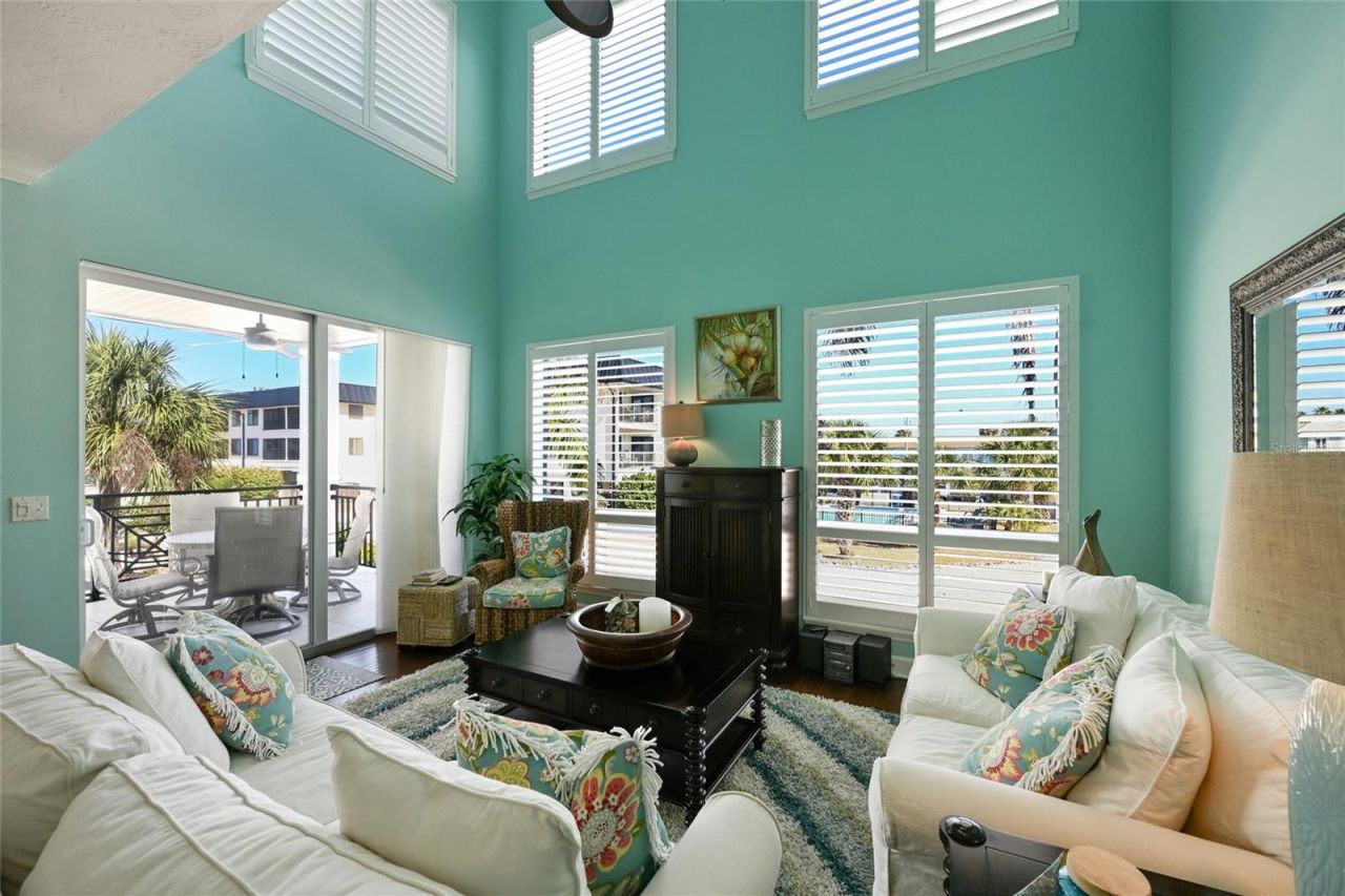 109 6th Street N, Unit A, Bradenton Beach, FL 34217 Photo
