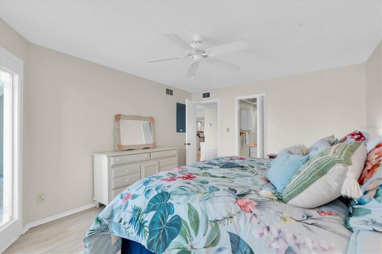 6500 Flotilla Drive, Unit 187, Holmes Beach, FL 34217 Photo