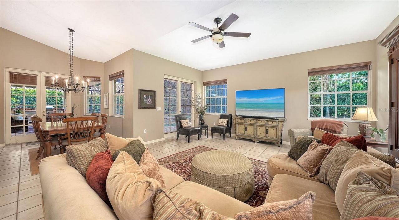 4839 Sweetmeadow Circle, Sarasota, FL 34238 Photo