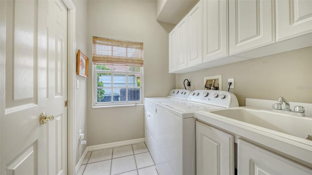 4839 Sweetmeadow Circle, Sarasota, FL 34238 Photo