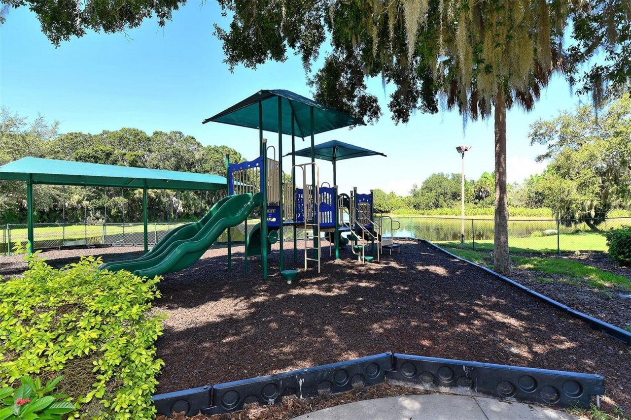 4839 Sweetmeadow Circle, Sarasota, FL 34238 Photo