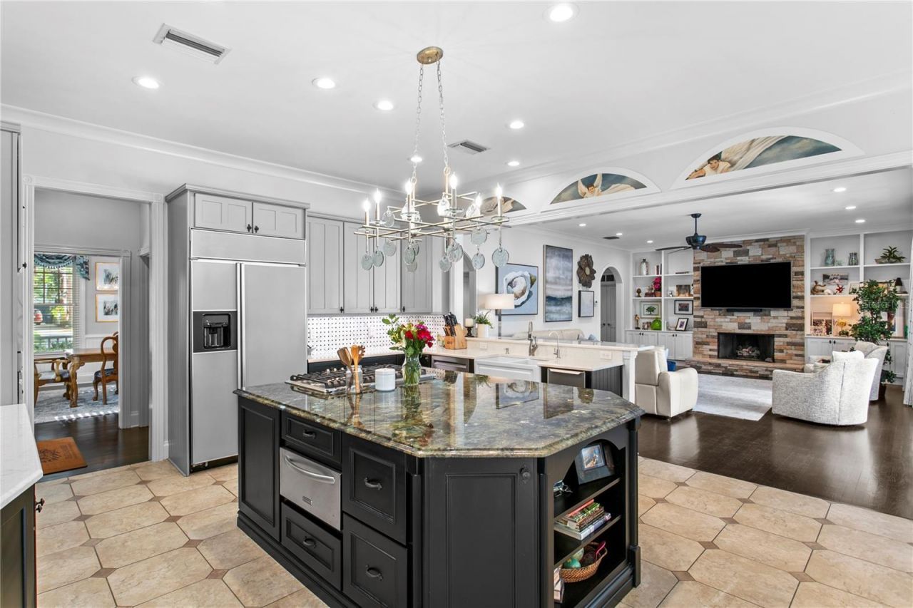 3126 W Oaklyn Avenue, Tampa, FL 33609 Photo