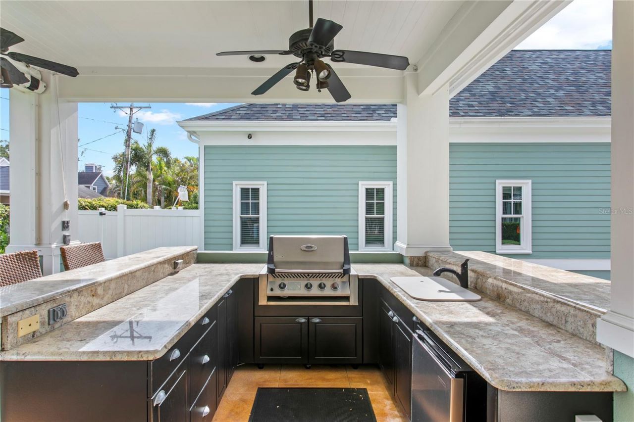 3126 W Oaklyn Avenue, Tampa, FL 33609 Photo