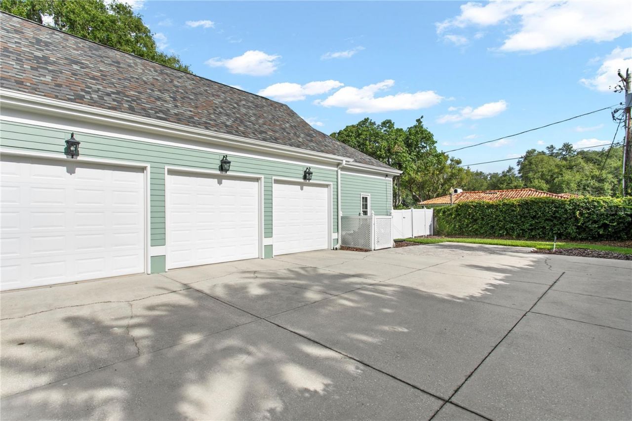 3126 W Oaklyn Avenue, Tampa, FL 33609 Photo