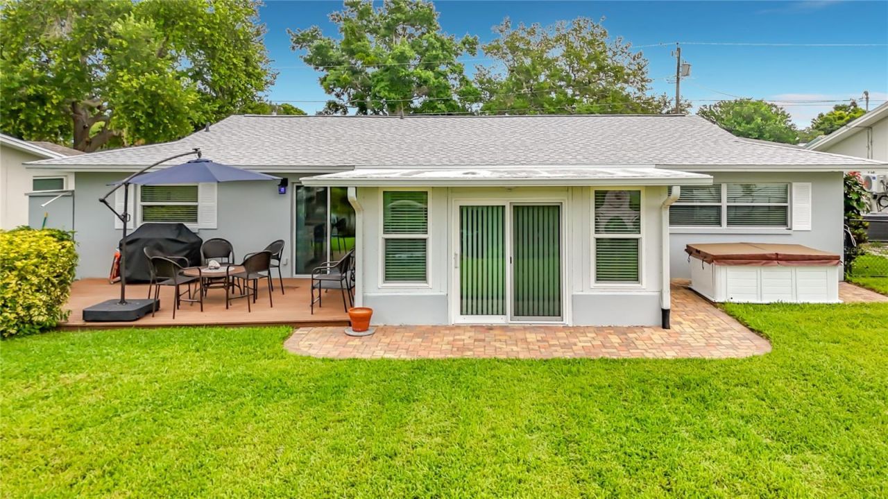 508 Shore Drive, Largo, FL 33771 Photo
