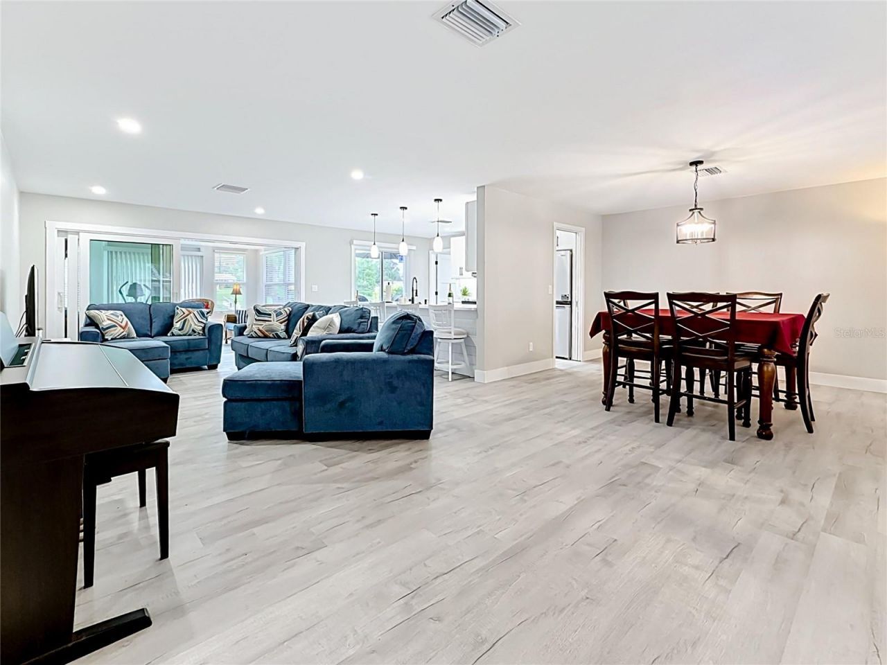 508 Shore Drive, Largo, FL 33771 Photo