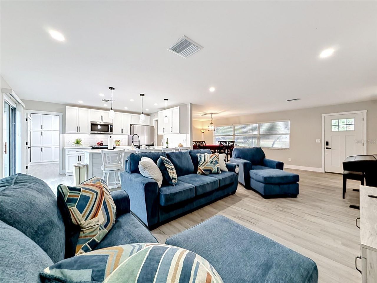 508 Shore Drive, Largo, FL 33771 Photo
