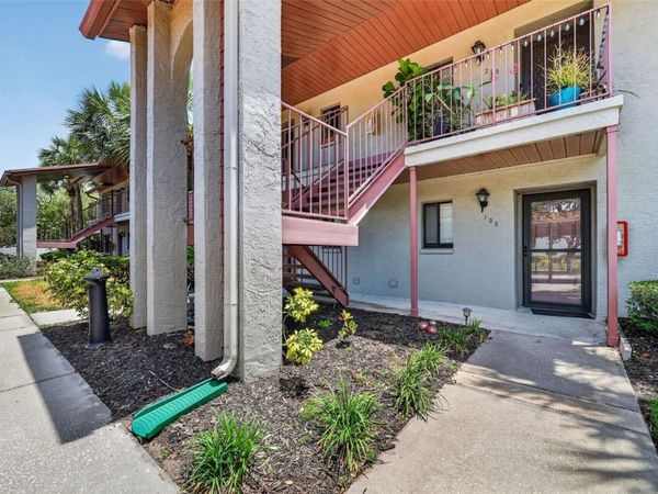 731 83RD AVENUE N, Unit 105, ST PETERSBURG, FL 33702