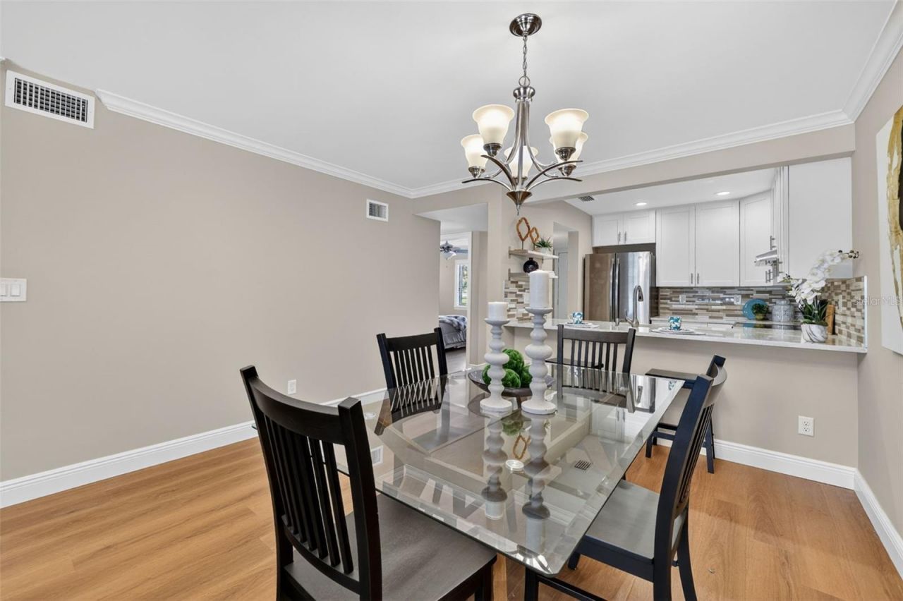 731 83rd Avenue N, Unit 105, Saint Petersburg, FL 33702 Photo
