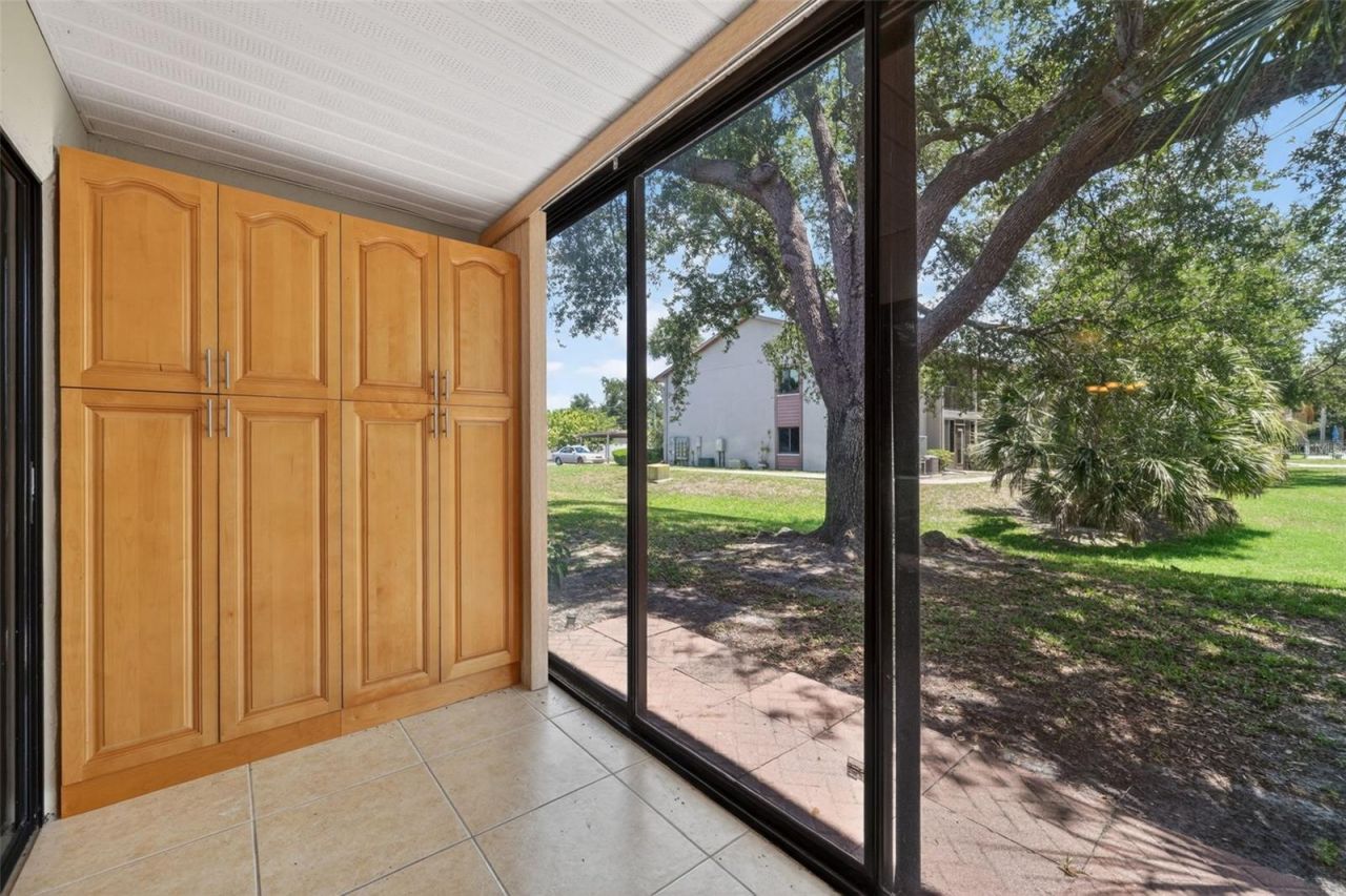 731 83rd Avenue N, Unit 105, Saint Petersburg, FL 33702 Photo