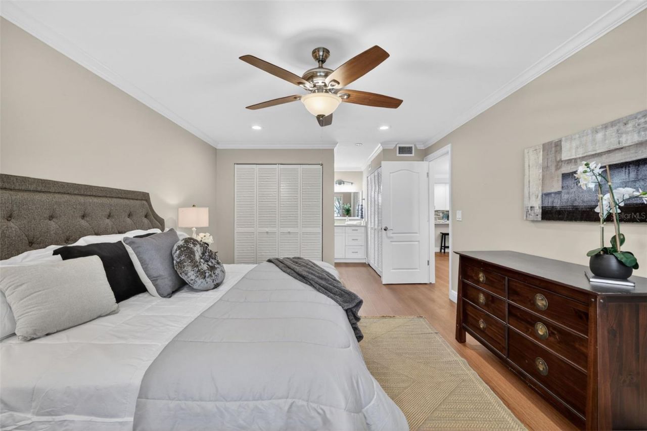 731 83rd Avenue N, Unit 105, Saint Petersburg, FL 33702 Photo