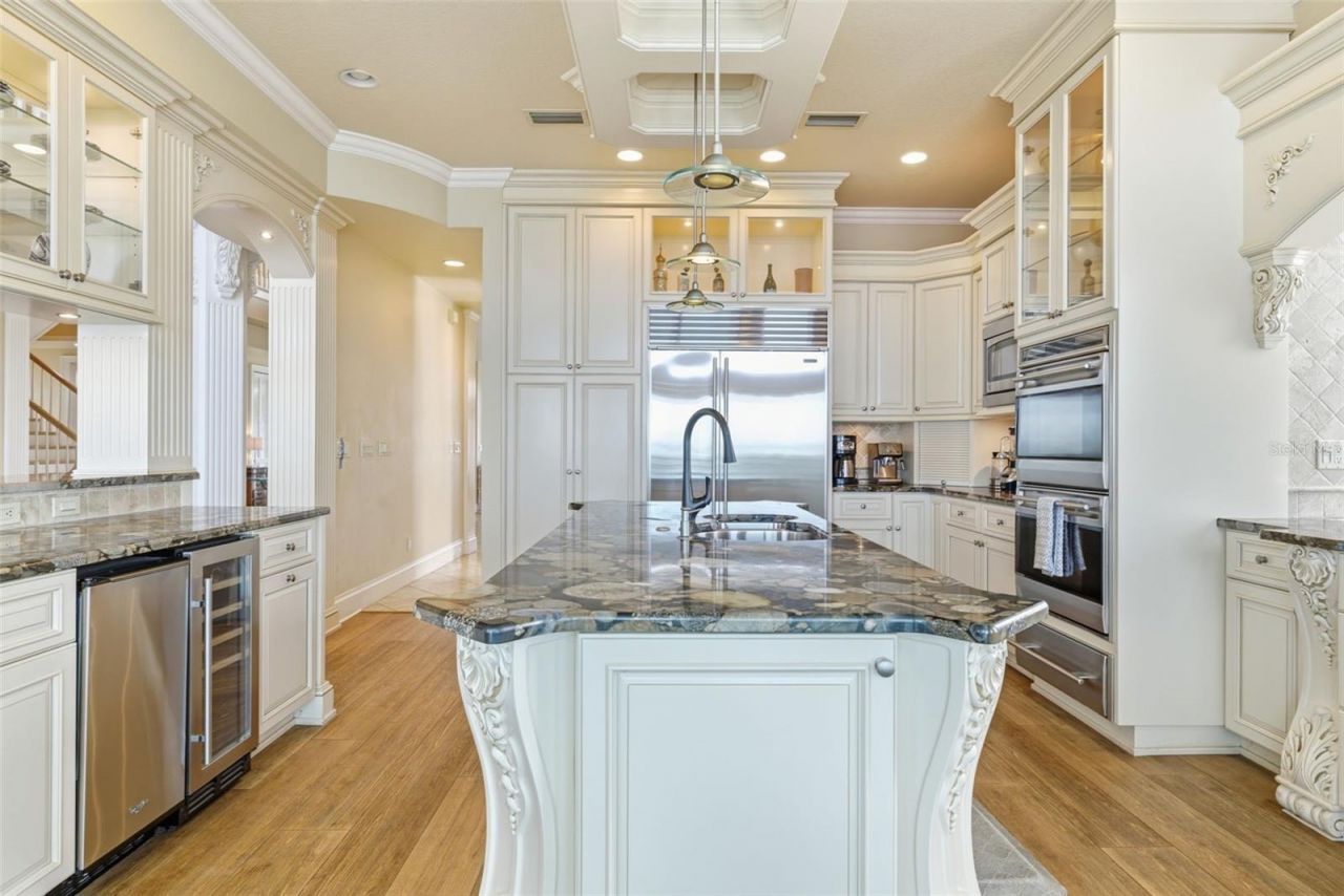 24 N Pine Circle, Belleair, FL 33756 Photo
