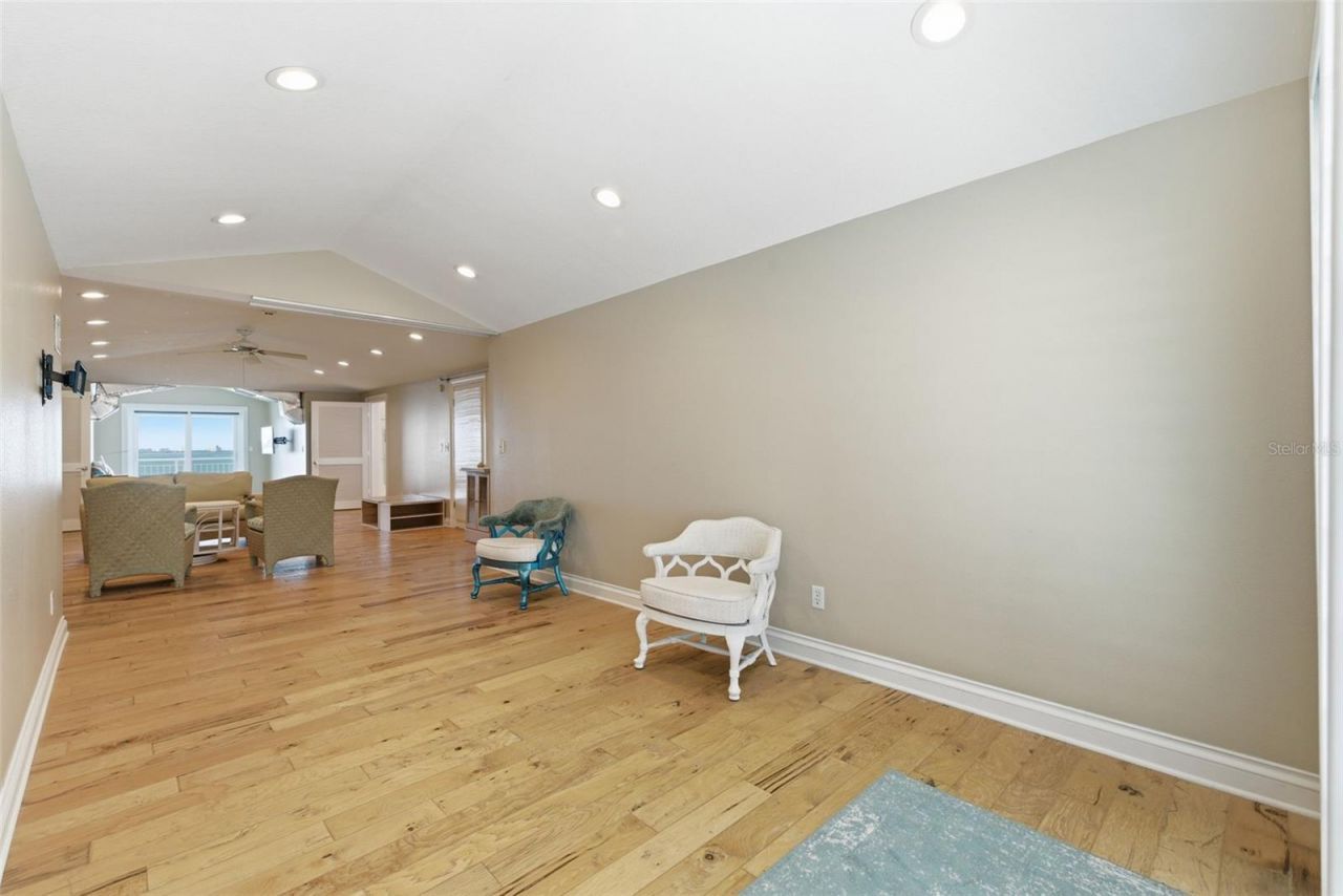 24 N Pine Circle, Belleair, FL 33756 Photo