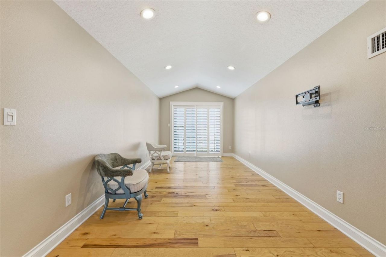 24 N Pine Circle, Belleair, FL 33756 Photo