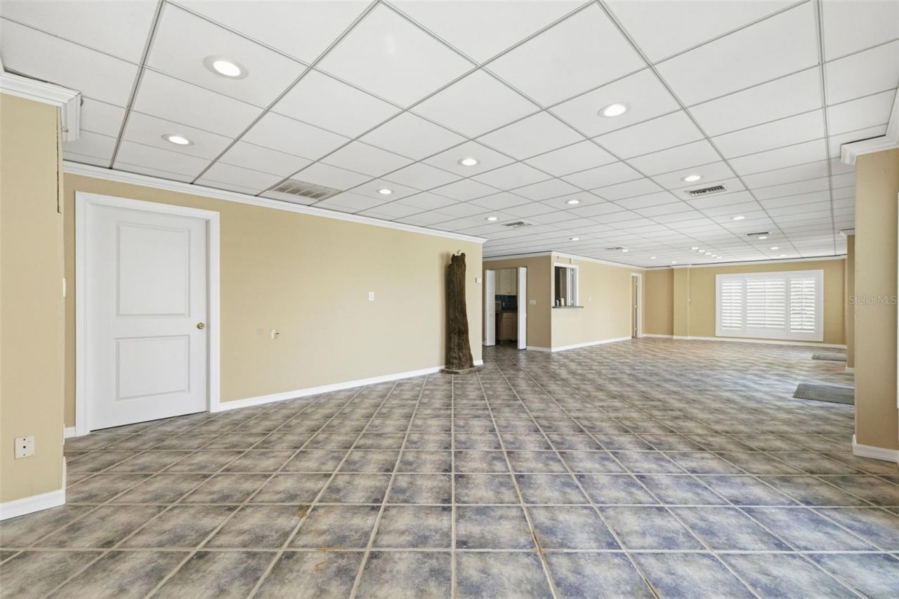 24 N Pine Circle, Belleair, FL 33756 Photo