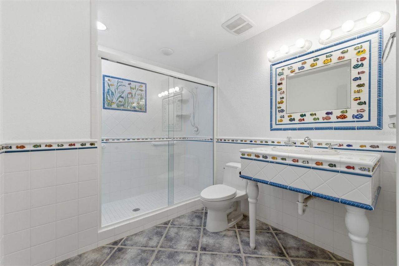 24 N Pine Circle, Belleair, FL 33756 Photo